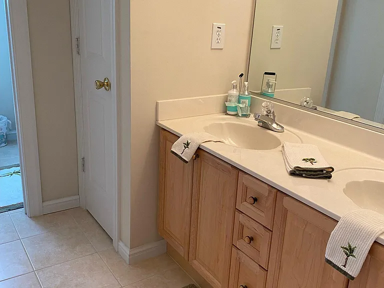 521 Vespasian Cir — Photo 21