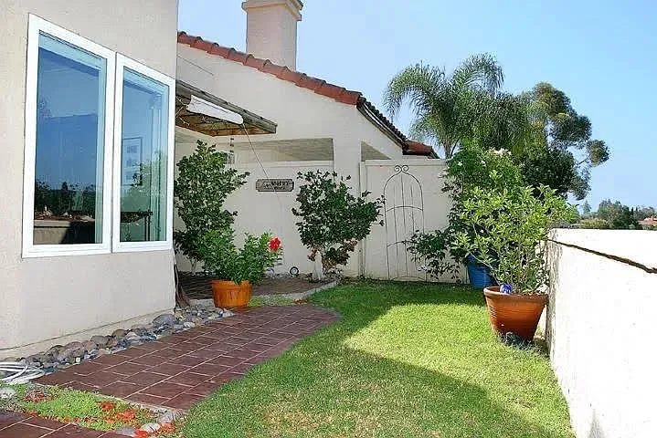 15977 Avenida Villaha #16 — Photo 5