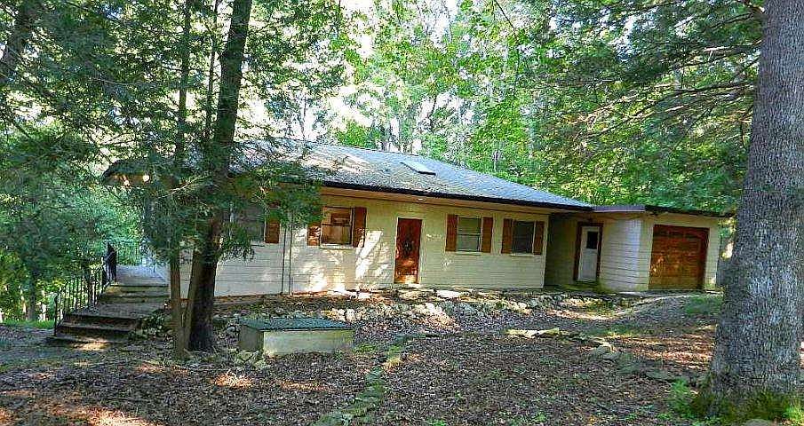 1st image of 204 Merriwater Way