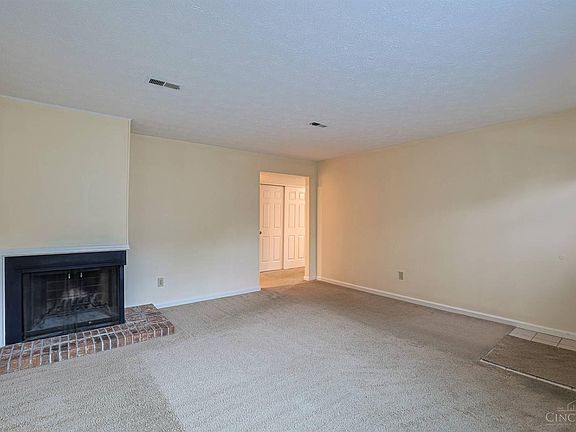 5th image of 10876 Ponds Ln