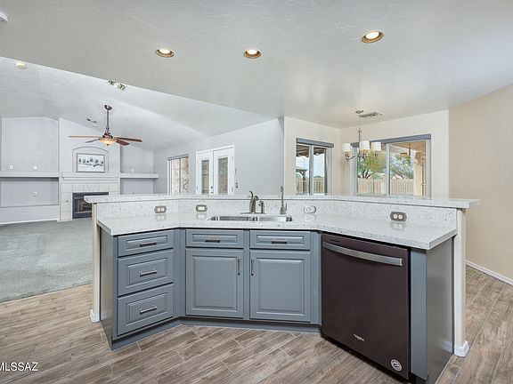 3rd image of 7602 S Sugarberry Dr