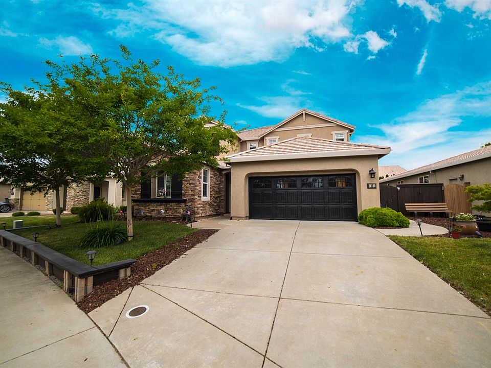 1st image of 4034 Parkland Way