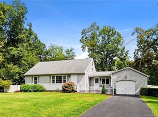 28 Eleanor St, Vernon, CT 06066