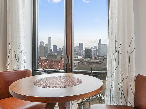 5th image of 343 W Old Town Ct APT 710
