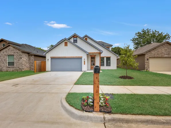 5187 Charlene St, Fort Worth, TX 76105