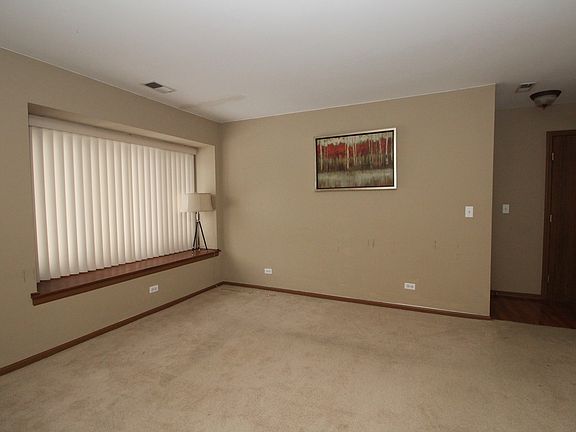 3rd image of 34070 N White Oak Ln