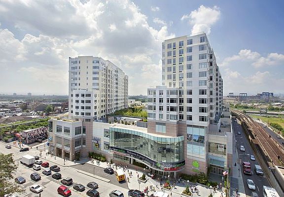 5th image of 40-28 College Point Blvd #1516