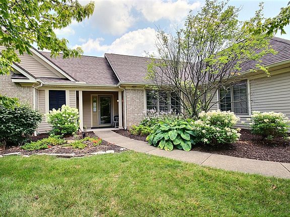 3rd image of 2933 Cunningham Dr