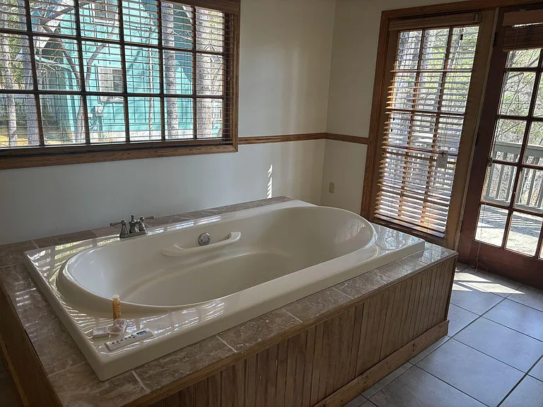 559 Chalet Village Ln #559 — Photo 9