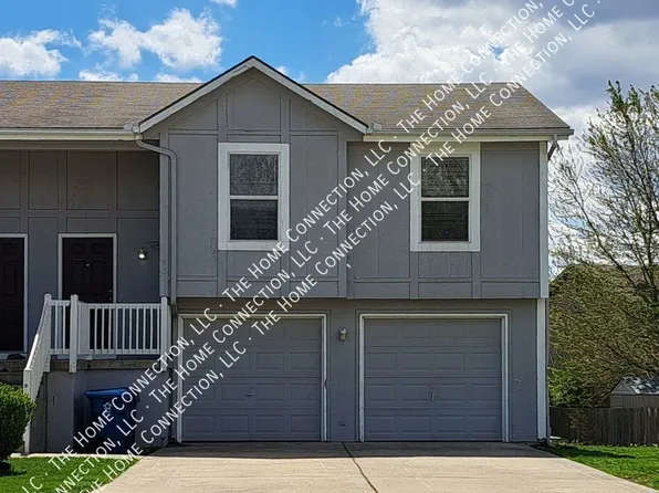 935 Swallow Cir, Liberty, MO 64068