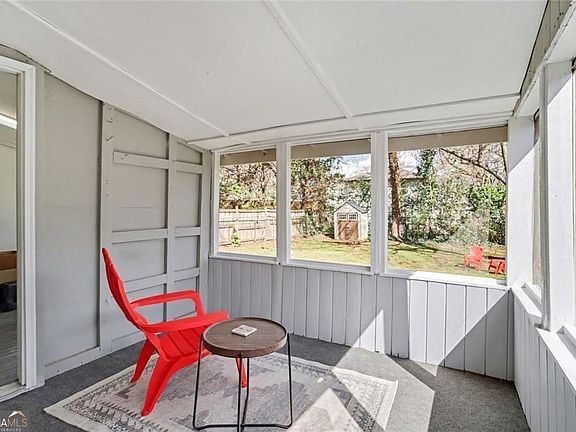 4th image of 762 Livingston Pl