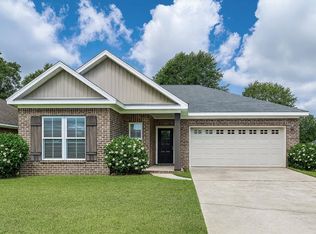 114 Brattleboro Ct, Dothan, AL 36301