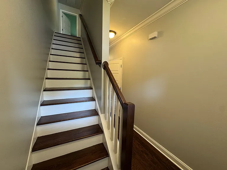 176 Middle Bridge Stub Rd — Photo 2