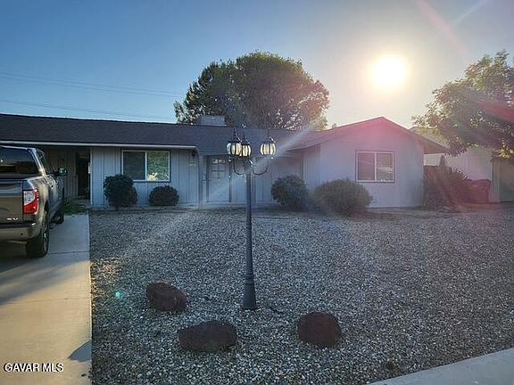 2nd image of 325 Oak Fair Way