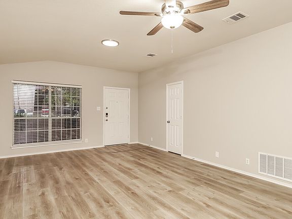 5th image of 333 Ibis Falls Dr