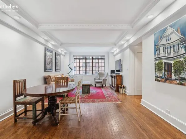 325 East 41st Street image 1 of 17