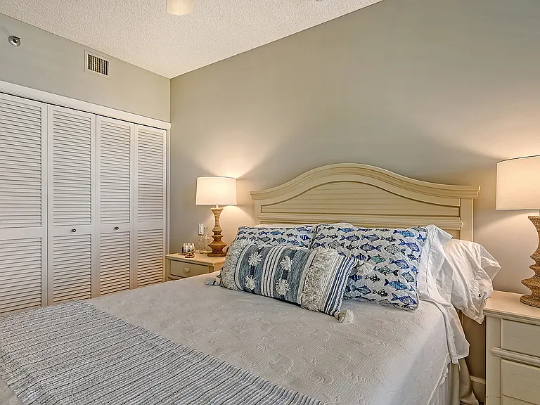 2109 Gulf Of Mexico Dr #1203 — Photo 19