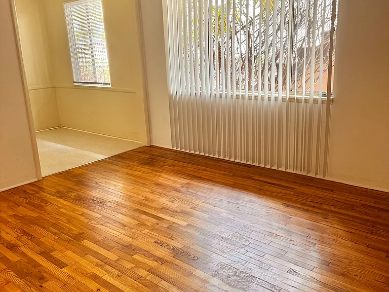 1242 Barry Ave #3 — Photo 1