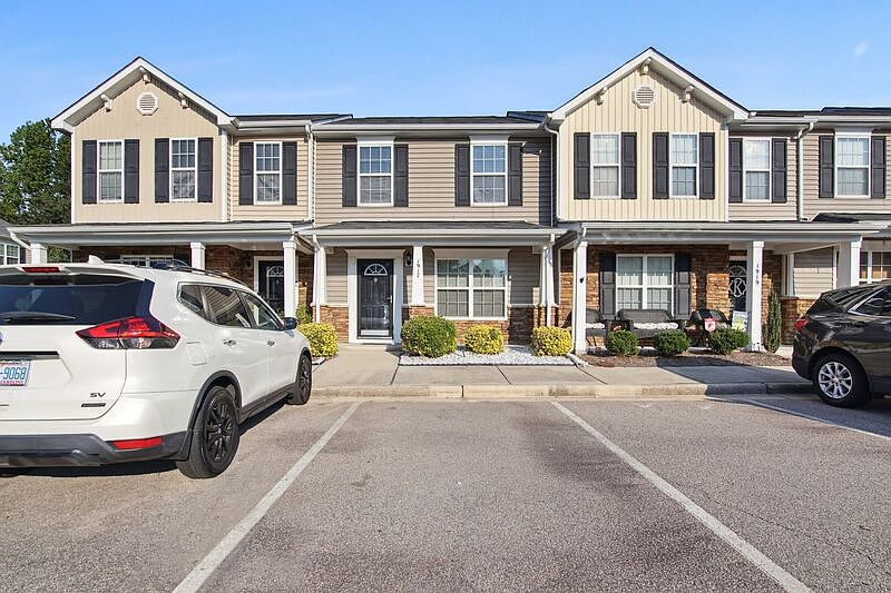 1st image of 1917 Grassy Banks Dr