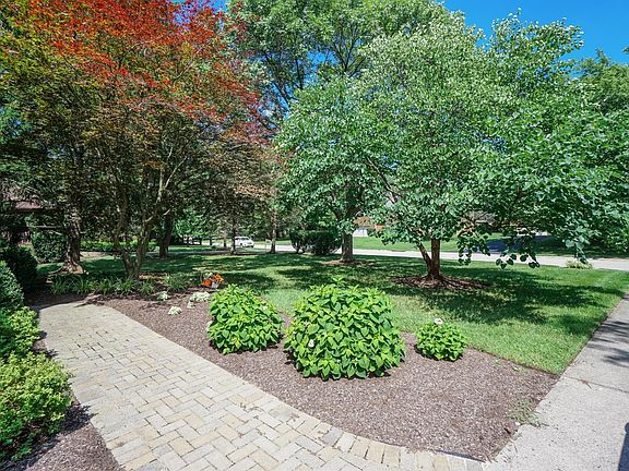 4th image of 8325 Cypresswood Dr