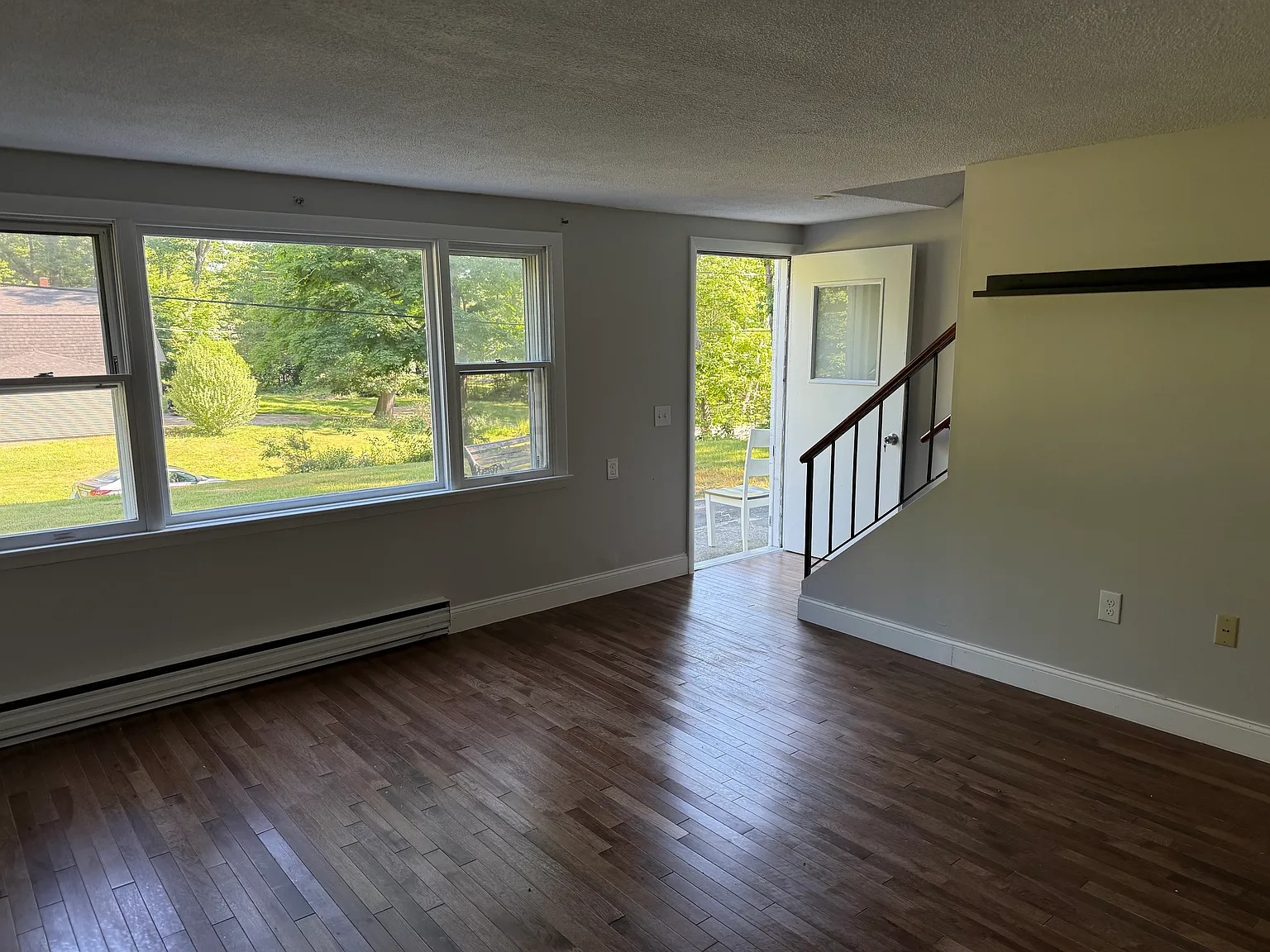 2 bed, 1100 sqft, $2,300 — Photo 4