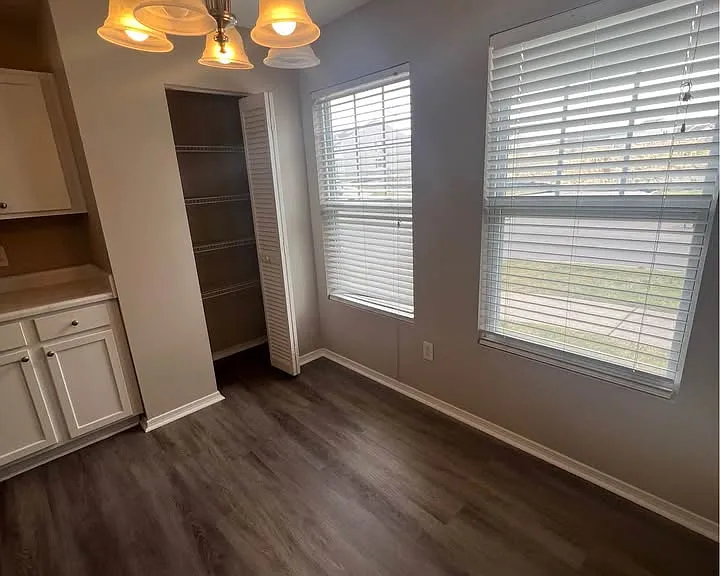 5972 Monroe Xing — Photo 15