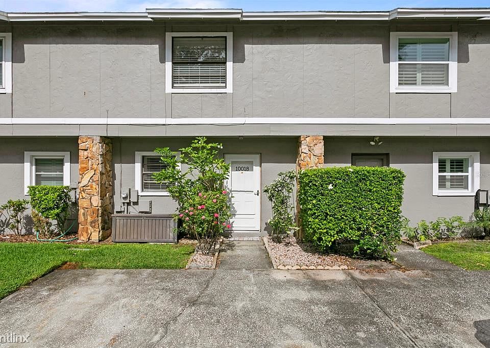 1st image of 10018 Lake Oak Cir