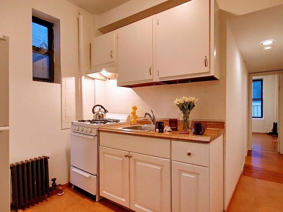 1st image of 11 Jones St #91