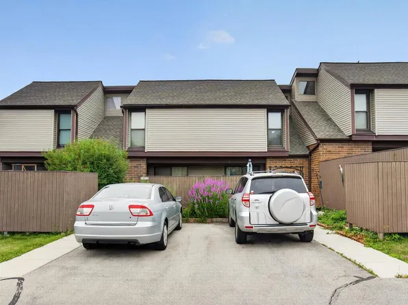 1421 W Edgerton AVENUE #R, Milwaukee, WI 53221
