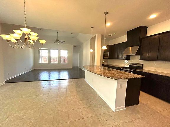 5th image of 1134 Alpine Dr