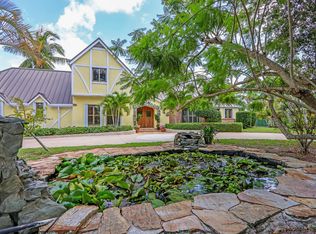 8433 SE Woodmere St, Hobe Sound, FL 33455