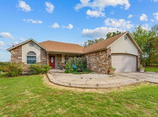 450 Holly Way, Kirbyville, MO 65679
