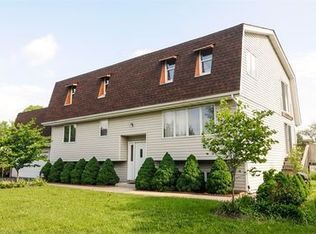 22W340 Irving Park Rd, Roselle, IL 60172