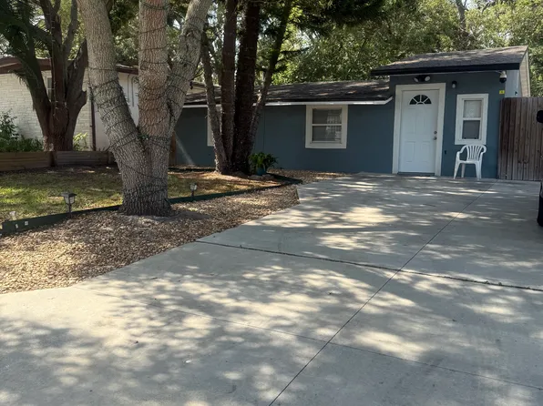 510 2nd Ave NE, Largo, FL 33770