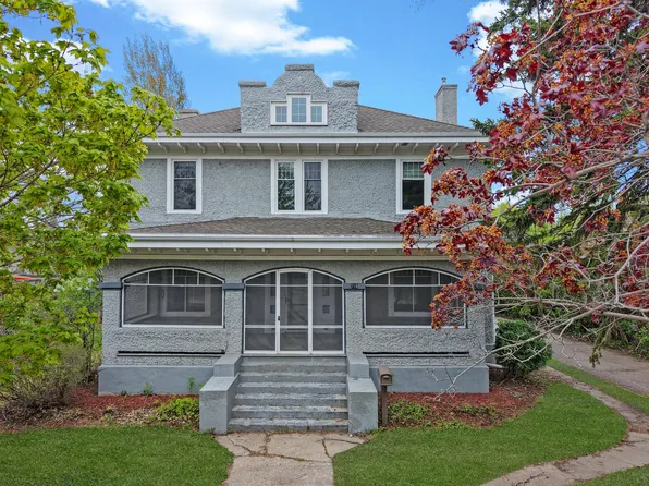 716 N Broadway, Crookston, MN 56716