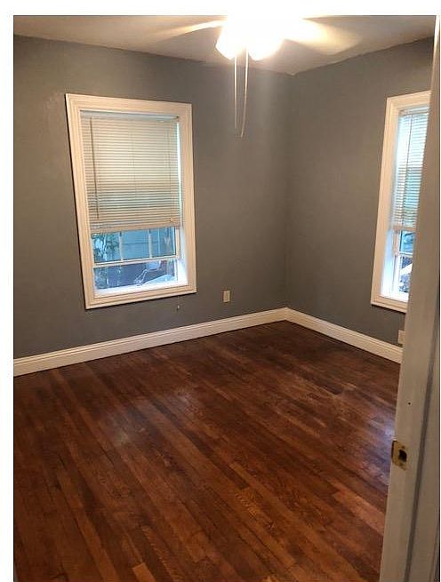 2nd image of 4320 Lubbock Ave
