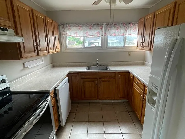 6 Cornflower Ln — Photo 2