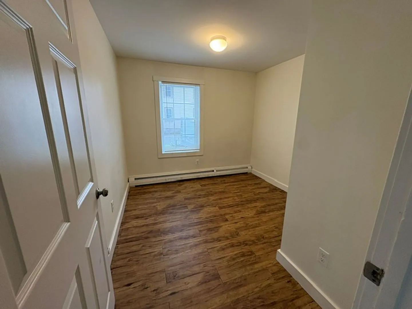 Cute 3-4 Bedroom Apartment in Keene NH! — Photo 4