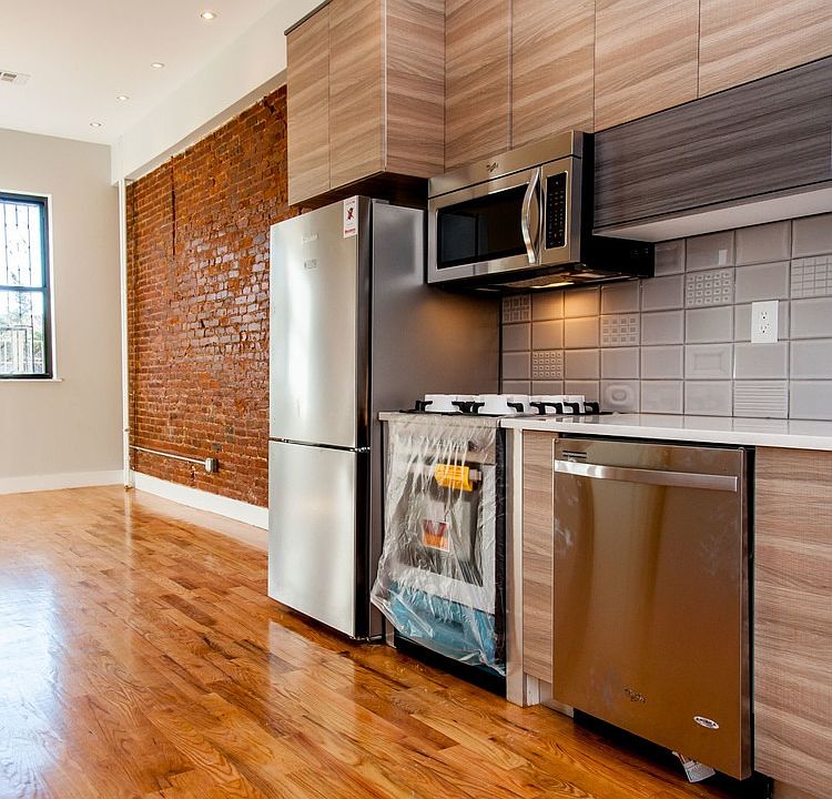 1st image of 195 Menahan St #1LL