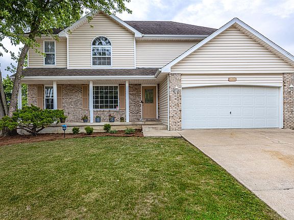 2nd image of 812 Windermere Dr