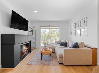 19388 65th Ave #310, Surrey, BC V4N5S1