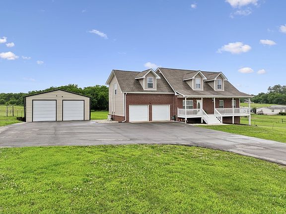 4th image of 527 Governor Hall Rd
