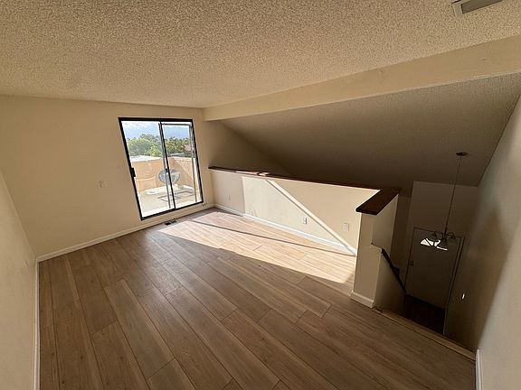 5th image of 2265 Bradford Ave APT 422