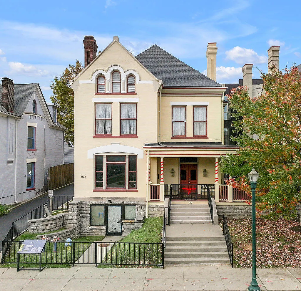1 bed, 1.0 bath, 1170 sqft, $1,650 — Photo 1