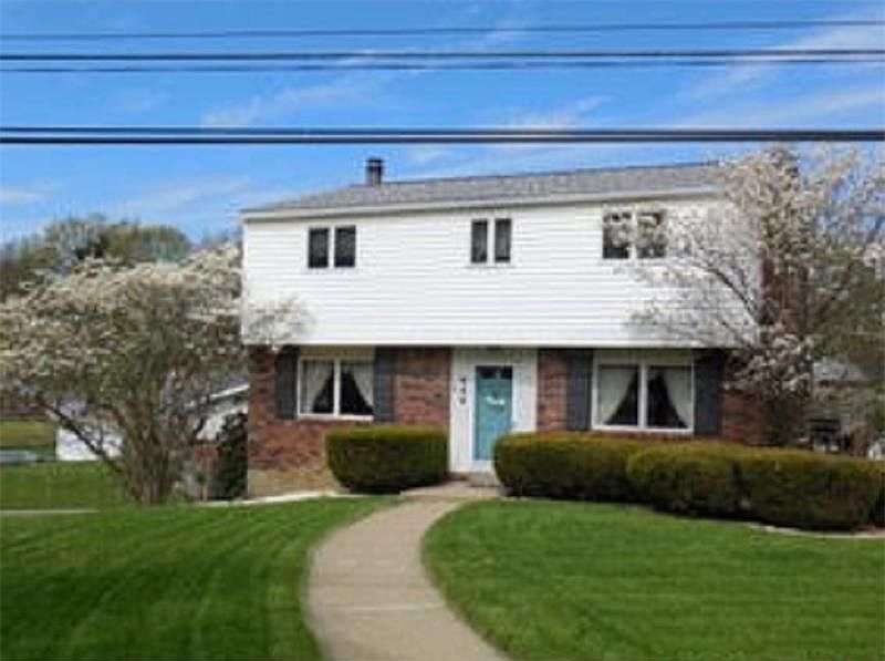 1st image of 404 Hankey Farms Dr