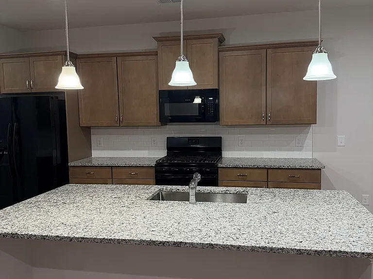 406 Larry Ln — Photo 25
