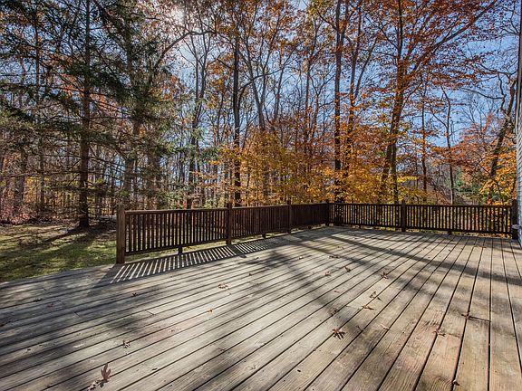 10 Hunters Trail