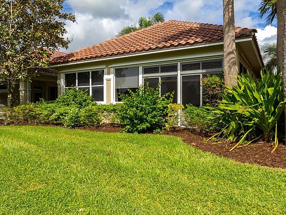 4th image of 1722 Victoria Cir