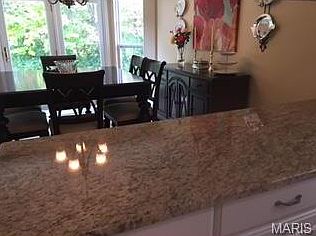 4th image of 294 Waterford Crystal Dr