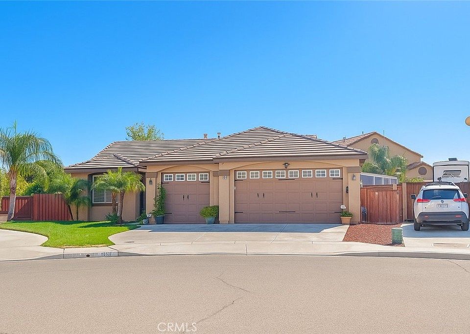 1st image of 1026 Columbus Ct